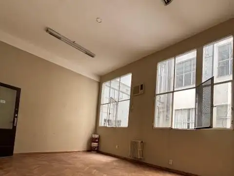 Hipolito Yrigoyen 800 , Piso 3