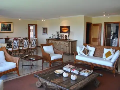 Av. SAN PABLO , Piso 2