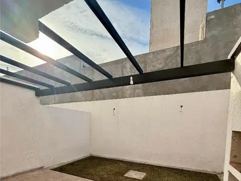 CASAS - DUPLEX - ZONA OESTE, RIVADAVIA
