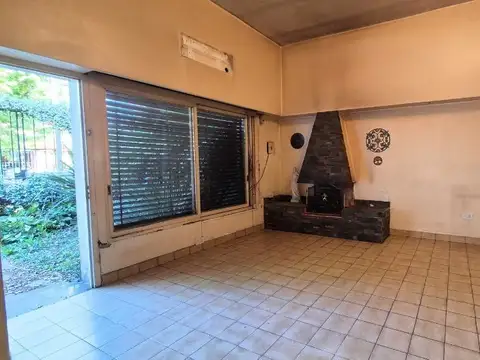 Depto Tipo Casa en Venta en Villa Raffo, USD 130.000