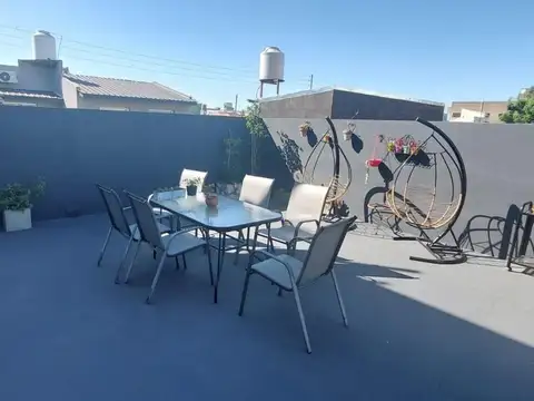 Depto Tipo Casa 4 ambientes con 1 baño