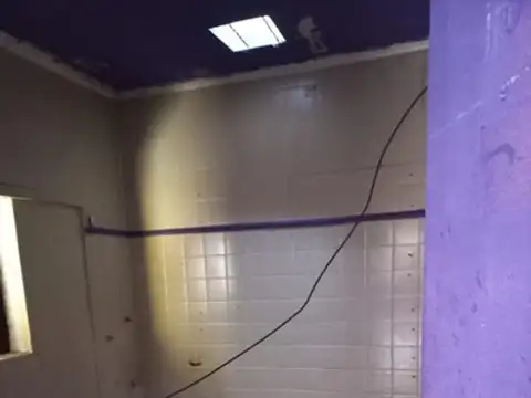 Inmueble Comercial En Venta En Ezpeleta Este