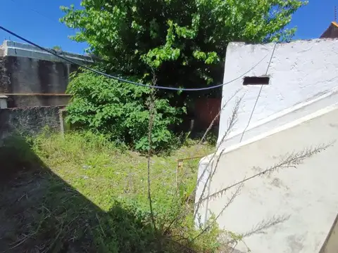 Venta ! Casa a Reciclar con Departamento – Ideal Inversor / Constructor – San Justo, Barrio San...