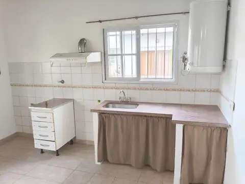 Depto Tipo Casa en Alquiler de 1 dormitorio