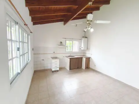 Depto Tipo Casa en Alquiler de 2 ambientes