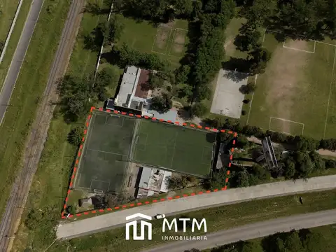 Terreno en Venta 83  mts Frente