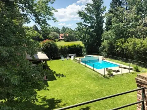 Casa en Venta en Los Quinchos Country Club, USD 230.000