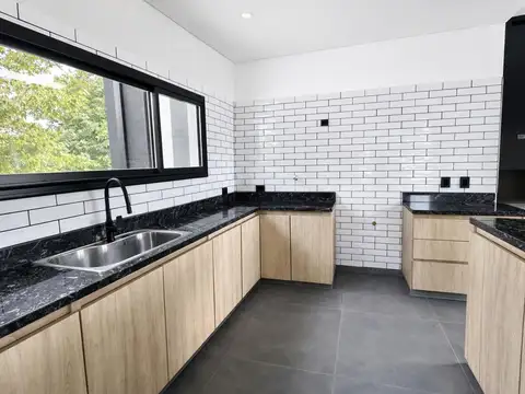 Casa en venta 5 ambientes en El Cazal, Escobar, GBA Norte