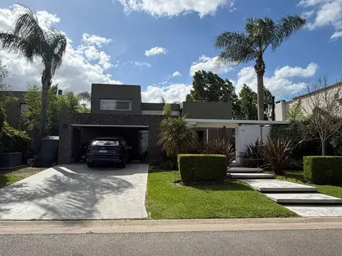 casa en isla este de s.barbara 4amb c/dep 310m2 cub 987 lote