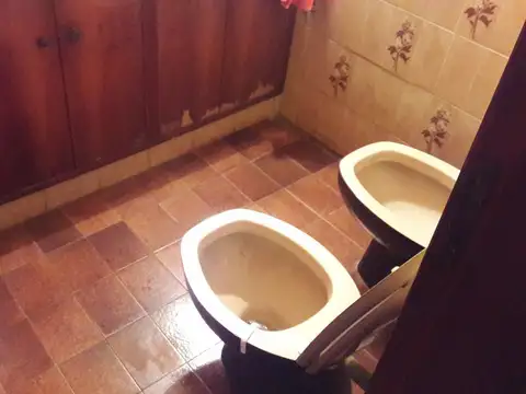 Casa 4 ambientes con 4 baños