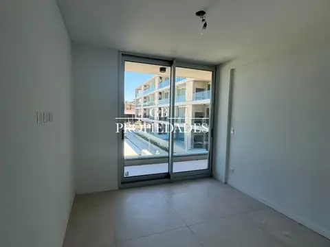 Departamento en Alquiler en Countries y Barrios Cerrados en San Isidro, USD 1.400