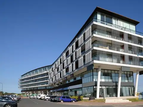 Oficina en Alquiler al Norte