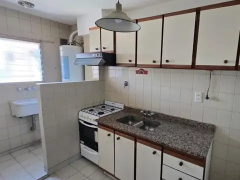 Departamento en Alquiler en Castelar Norte, $ 430.000