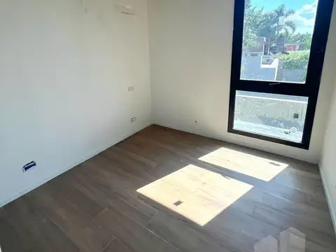 Depto Tipo Casa en Venta de 3 dormitorios