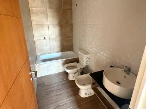 Depto Tipo Casa en Venta con 1 cocheras