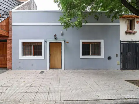 Casa en Versalles lote propio 3 ambientes con terraza