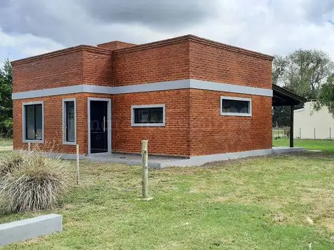 CASA EN VENTA EN CHASCOMUS LOMAS ALTAS