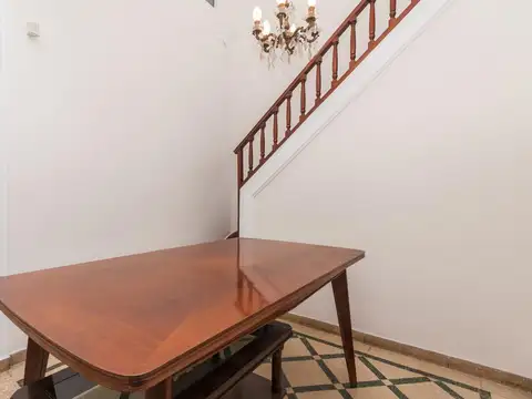 25 de Mayo e/ Vicente López y Dorrego n 487 PB