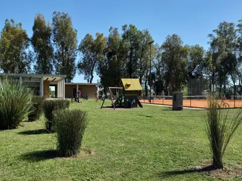 Lote Venta Interno Barrio Santa Elena Pilar del Este