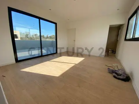 Casa 6 ambientes con 3 baños