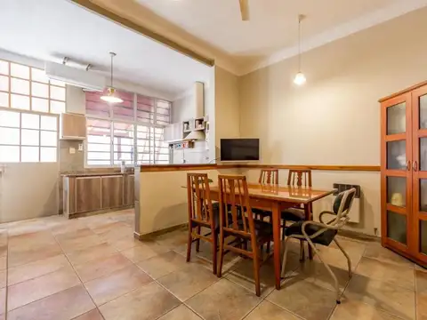 VENTA-CASA AL FRENTE-COCHERA-ROSARIO-AZCUENAGA-ROSARIO