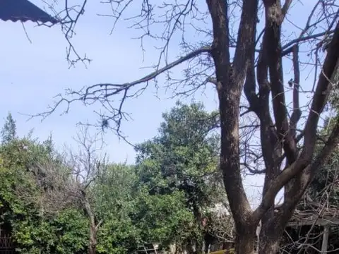 Casa 6 ambientes con 2 baños