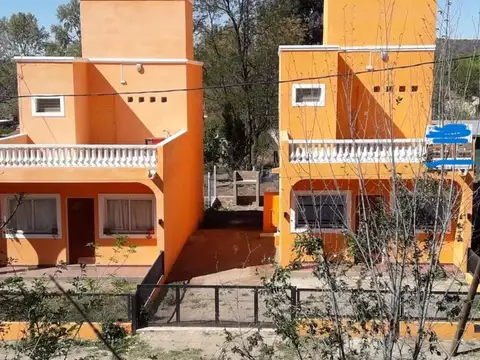 Depto Tipo Casa en Venta de 5 ambientes
