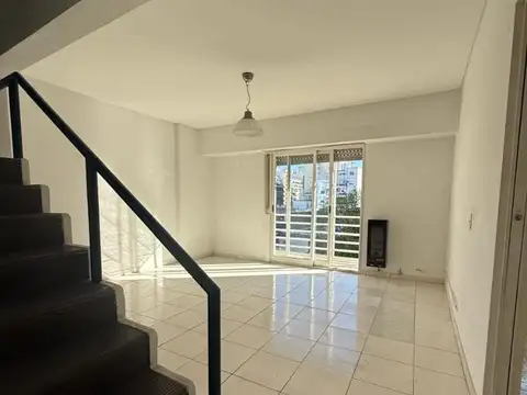 Av. Cabildo 2553 , Piso 1