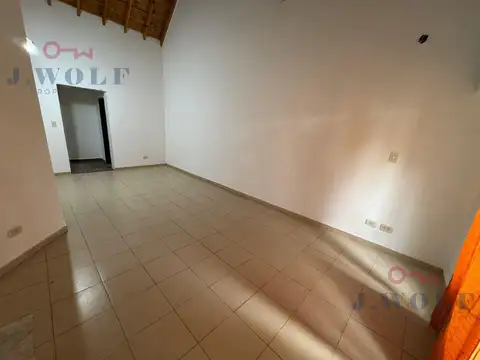 Depto Tipo Casa en Alquiler de 2 dormitorios