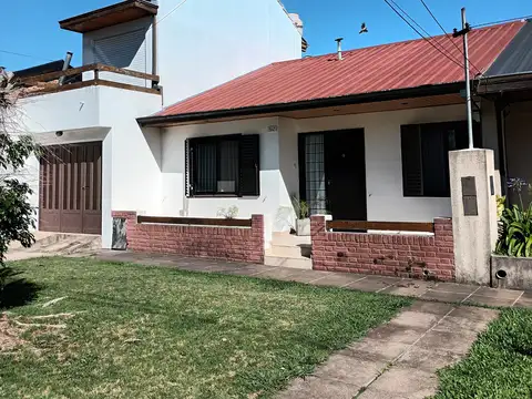 Hermosa casa en venta en Barrio La Porteña, Hudson