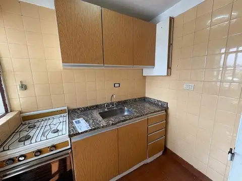 2 AMBIENTES EN ALQUILER SUPER LUMINOSO