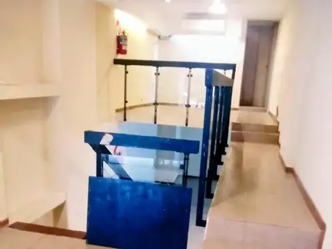 Uruguay 900, Se Acepta Permuta Por Ph O Local