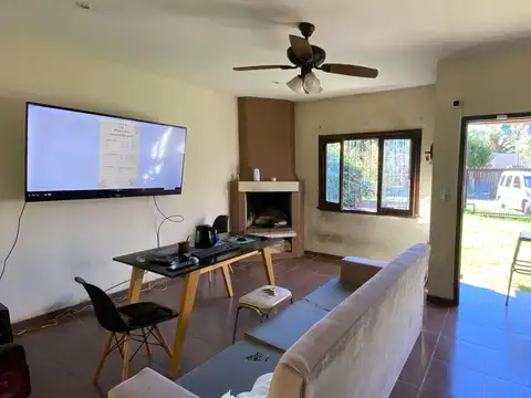 Casa en Venta con 2 cocheras