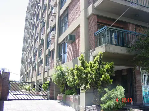 Departamento - Olivos-Vias/Rio