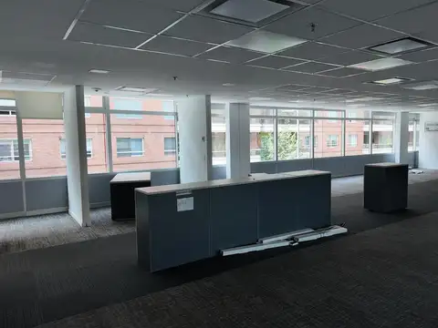 Oficina en Alquiler al Noreste