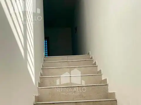 Depto Tipo Casa 2 ambientes con 1 baño