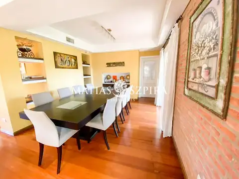 Casa en Venta en Countries y Barrios Cerrados en Moreno, USD 450.000
