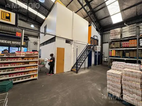 Galpon en Venta 36  mts Frente