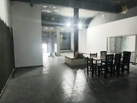 Local de 520 m en Inmejorable Ubicacion!