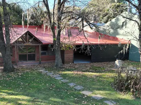 Casa 6 ambientes con 3 baños