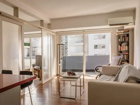 VENTA DOS AMB EN LAS CAÑITAS CON BALCON AL FRENTE LUMINOSO