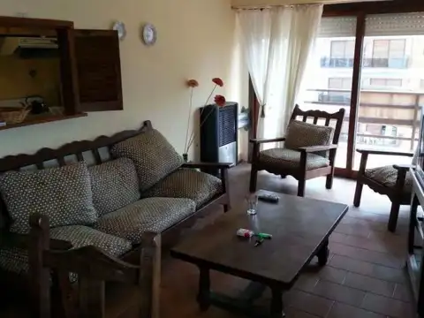 Constitucion y Robinson Crusoe - Edificio Torre del Sur