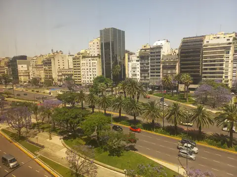 Oficina en Alquiler con 2 cocheras