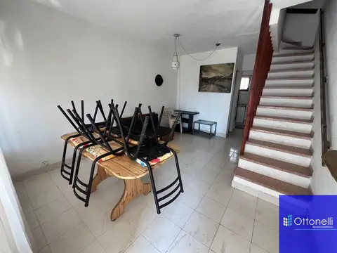 Casa 3 ambientes con 2 baños