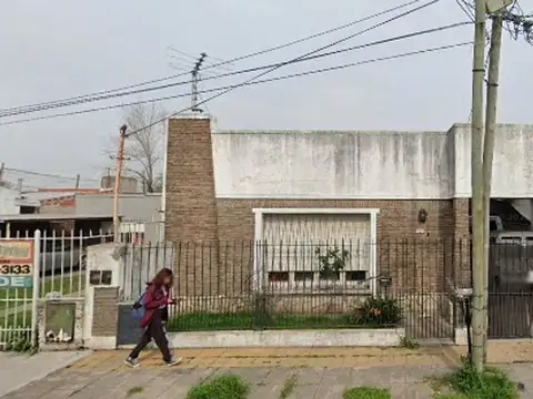 VENTA CASA 4 AMBIENTES PATIO EZEIZA APTO CREDITO