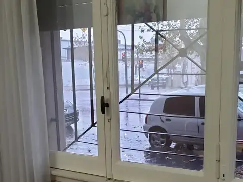 Depto Tipo Casa 2 ambientes con 1 baño