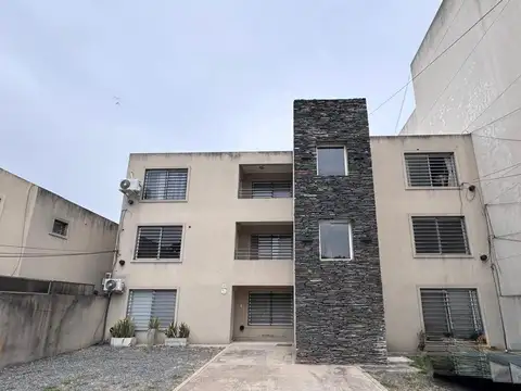 VENTA 2 AMBIENTES C/ COCHERA CENTRO MORENO IMPECAB