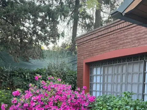 Casa en Venta en Barrio Parque Leloir, USD 750.000