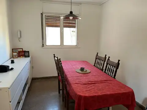 Departamento 4 ambientes con 2 baños