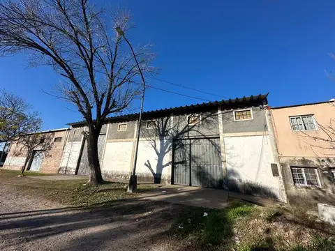 Venta Galpón a metros de Av French y Gral. Paz